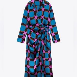 *NOT SELLING* Looking for this Zara dress in a size Large or Extra Large
